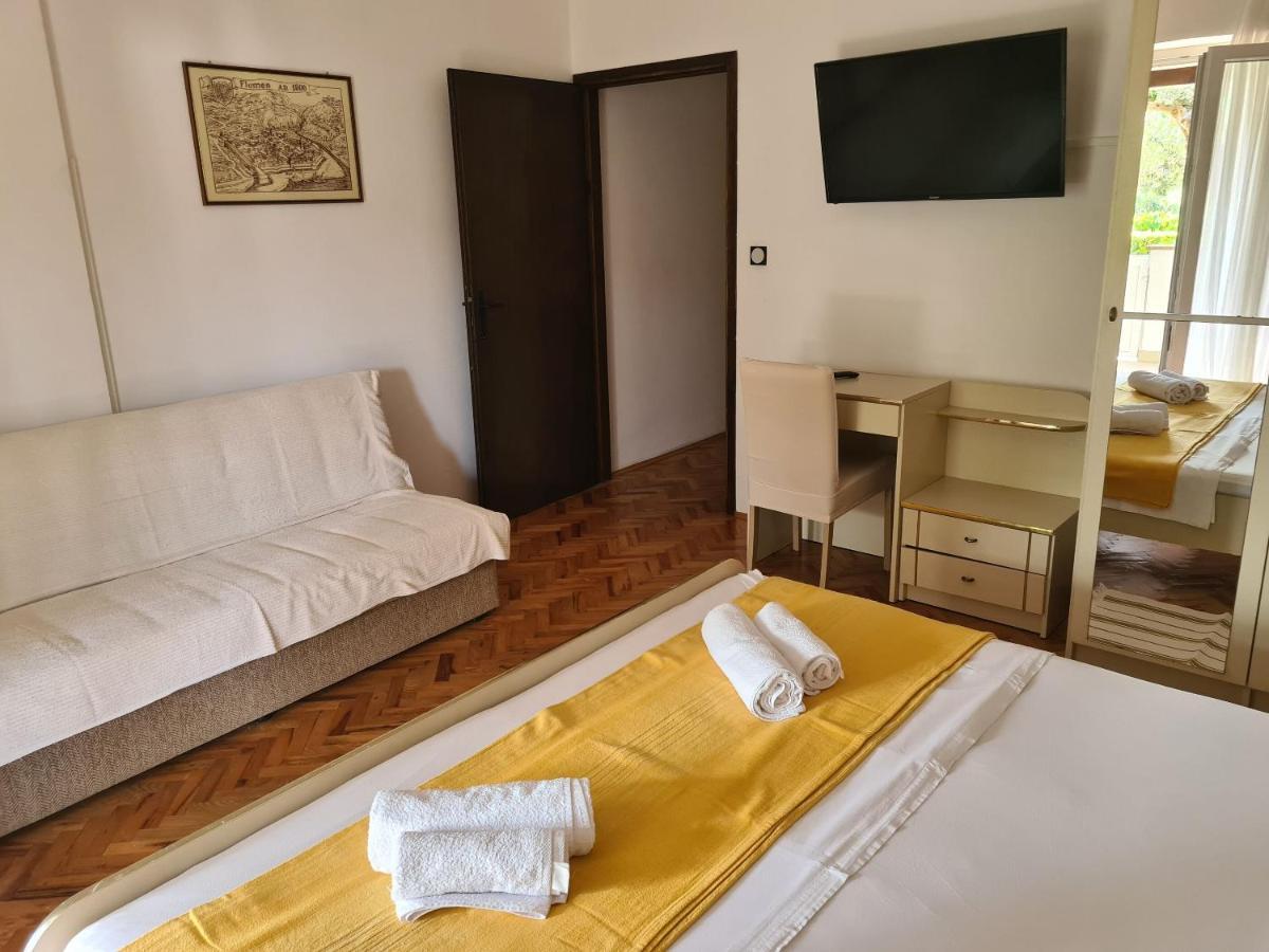 Apartments Ivo Pag Town Luaran gambar