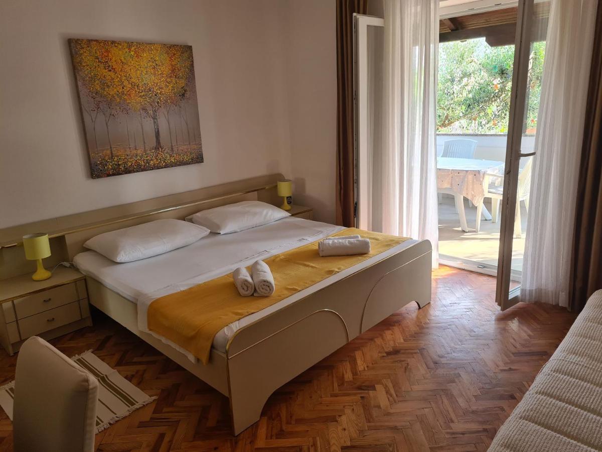 Apartments Ivo Pag Town Luaran gambar